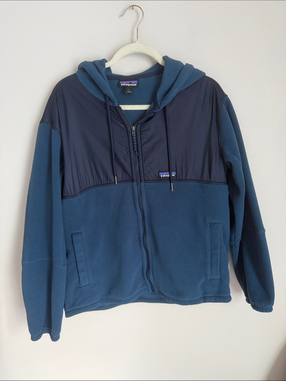 Patagonia Teal and Navy Hooded Puffer-Fleece Jacket